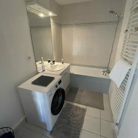 Superbe A Lyon8 Avec 2 Balcons * Λυών